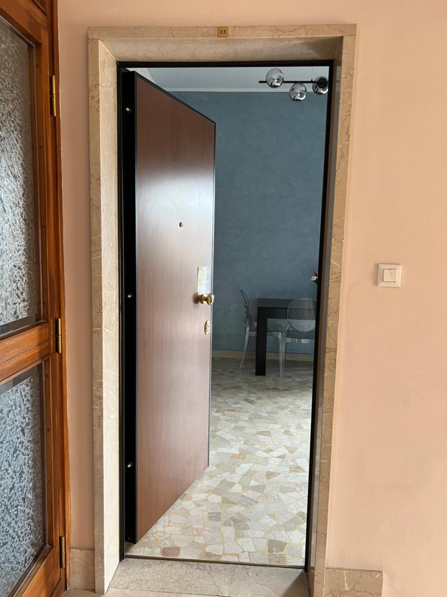 Apartamento Confortevole Zona Bocconi-porta Romana Milán